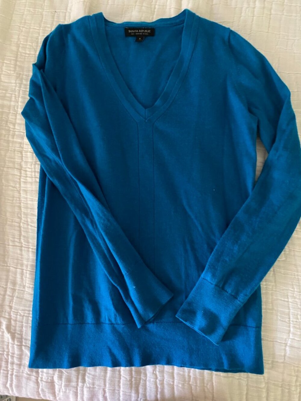 Banana Republic 100% Merino Wool V-Neck Sweater Bright Blue Size S
